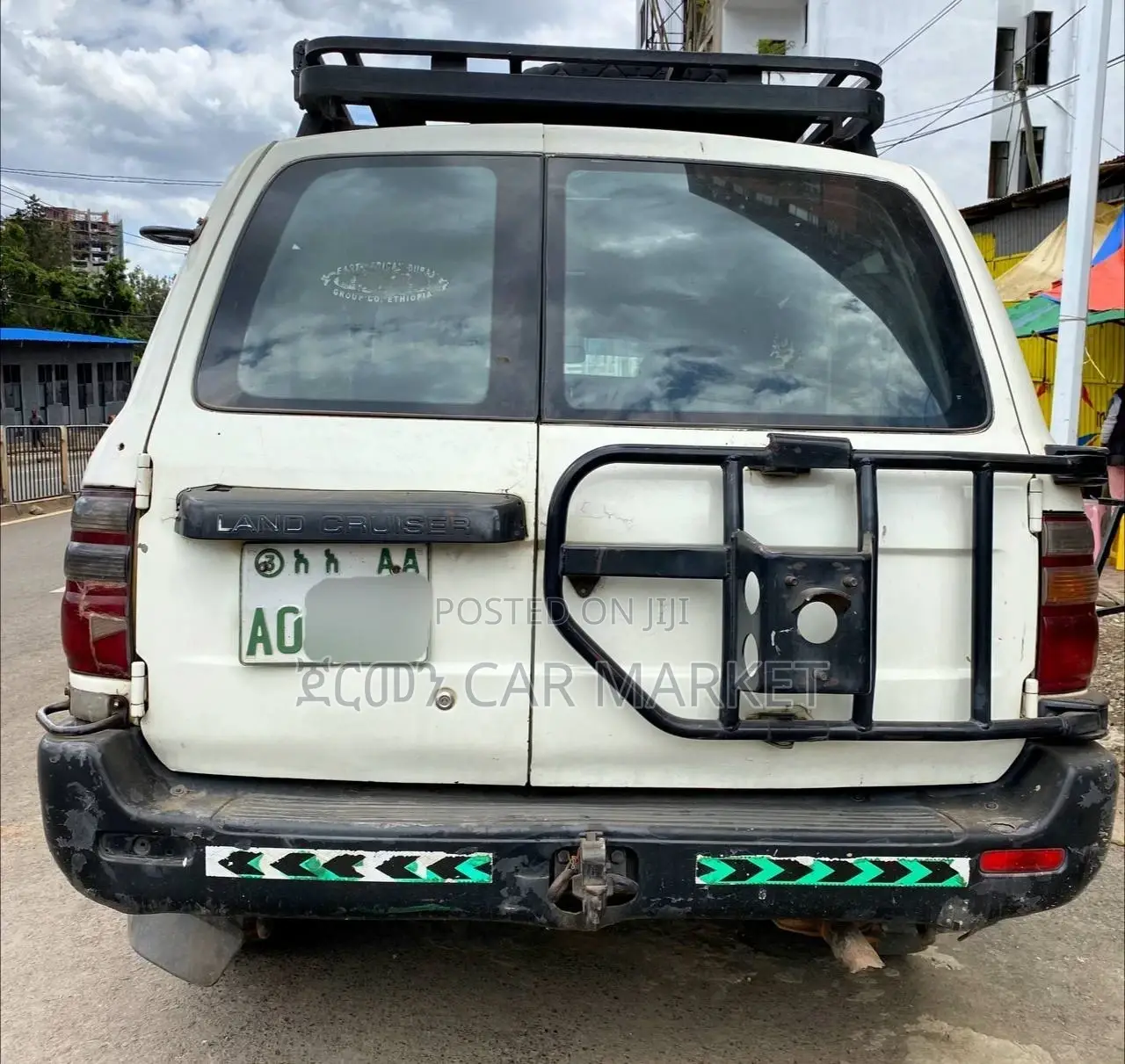 Toyota Land Cruiser 2000 White