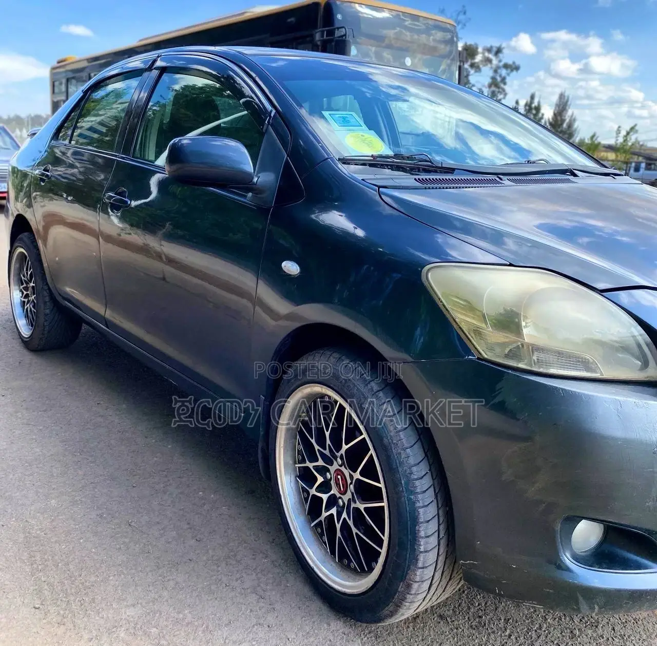 Toyota Yaris 2010 Black