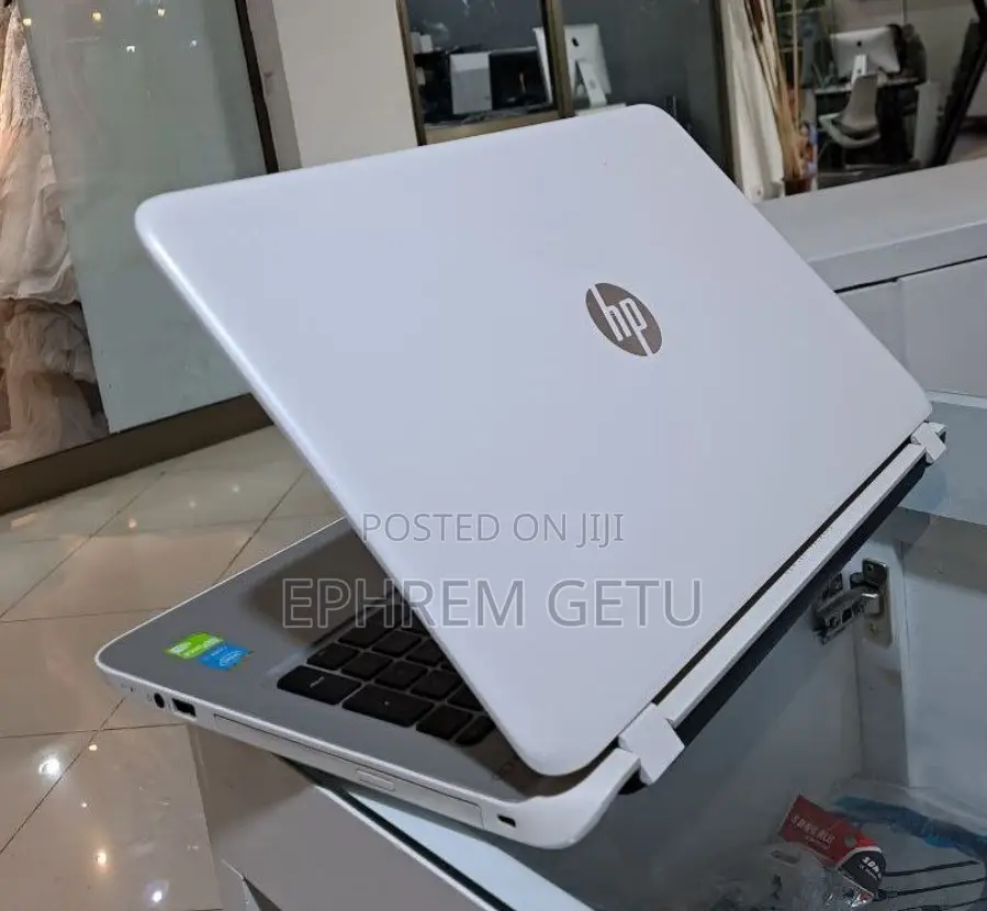 New Laptop HP Pavilion 15 8GB Intel Core I5 HDD 1T