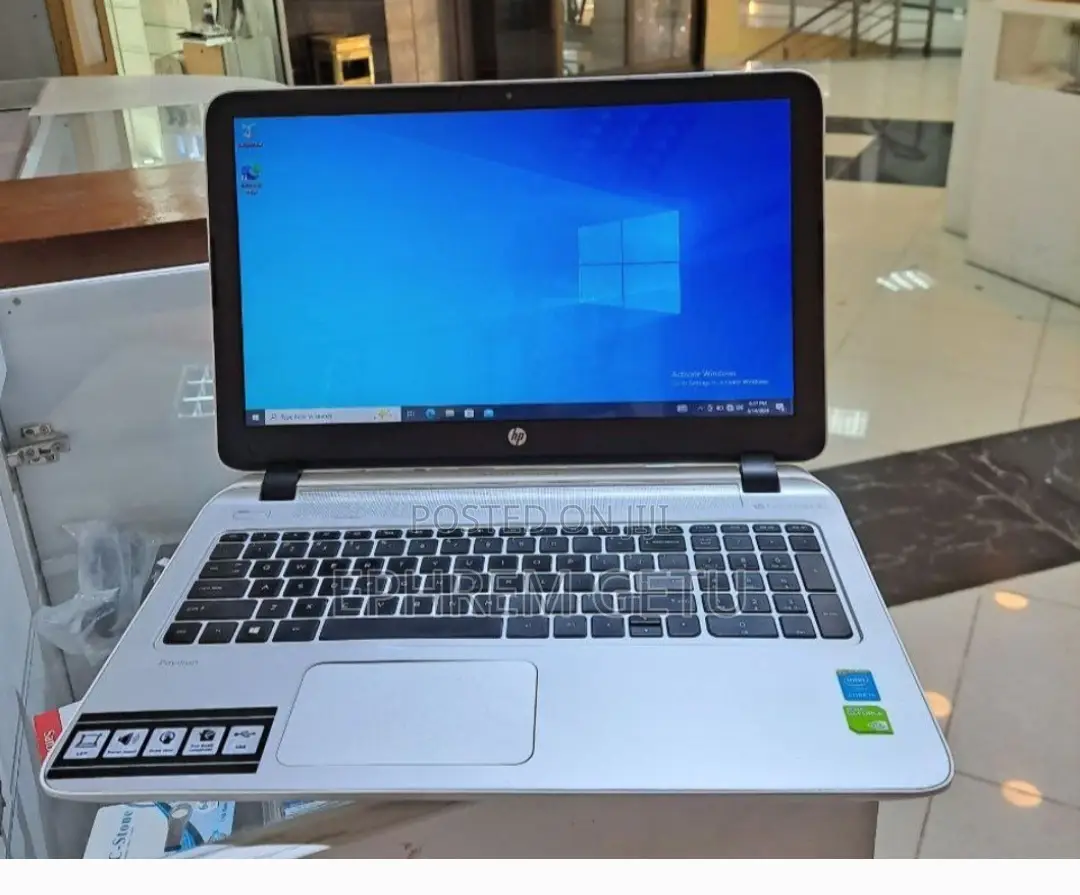 New Laptop HP Pavilion 15 8GB Intel Core I5 HDD 1T