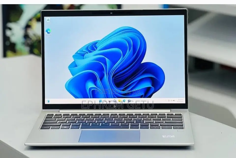 New Laptop HP EliteBook 840 G9 16GB AMD Ryzen 7 SSD 512GB