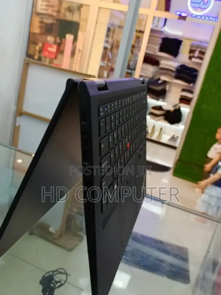 New Laptop Lenovo ThinkPad X390 Yoga 8GB Intel Core I5 SSD 512GB