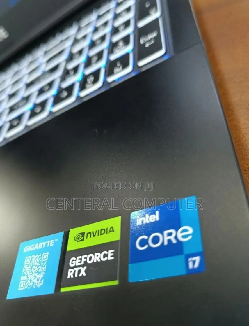 New Laptop Gigabyte AORUS 17X 16GB Intel Core i7 SSD 512GB