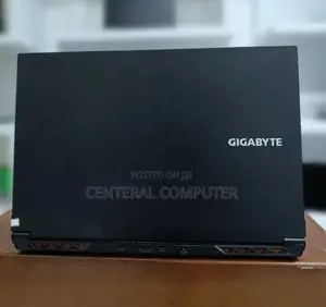 Photo - New Laptop Gigabyte AORUS 17X 16GB Intel Core i7 SSD 512GB