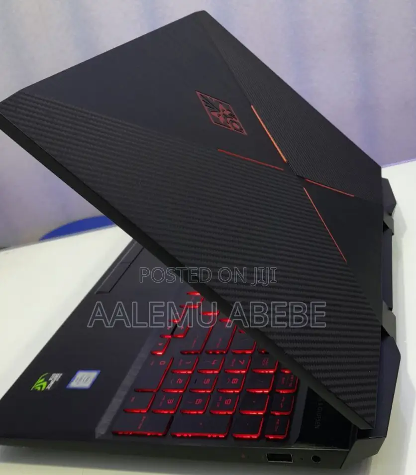 New Laptop HP Omen X 8GB Intel Core I5 HDD 1T