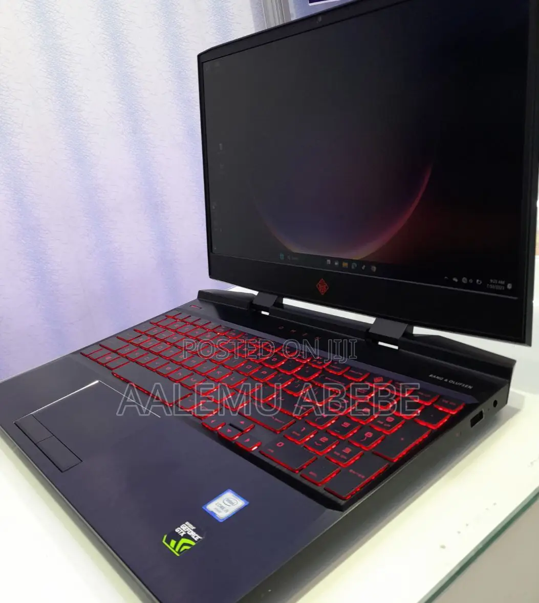 New Laptop HP Omen X 8GB Intel Core I5 HDD 1T
