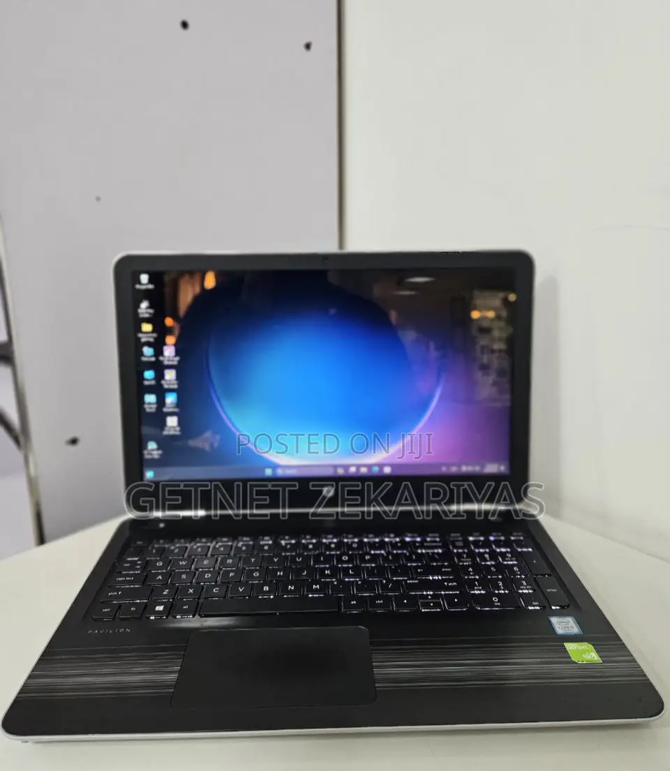 New Laptop HP Pavilion 15 8GB Intel Core I5 SSD 512GB