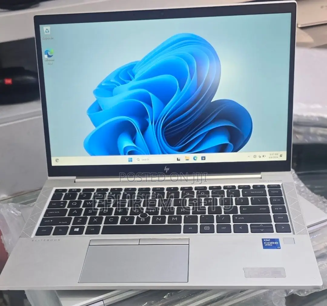 New Laptop HP EliteBook 840 G8 16GB Intel Core I7 SSD 512GB