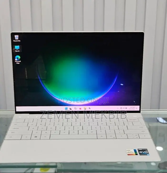 New Laptop Dell XPS 15 32GB Intel Core I7 SSD 512GB