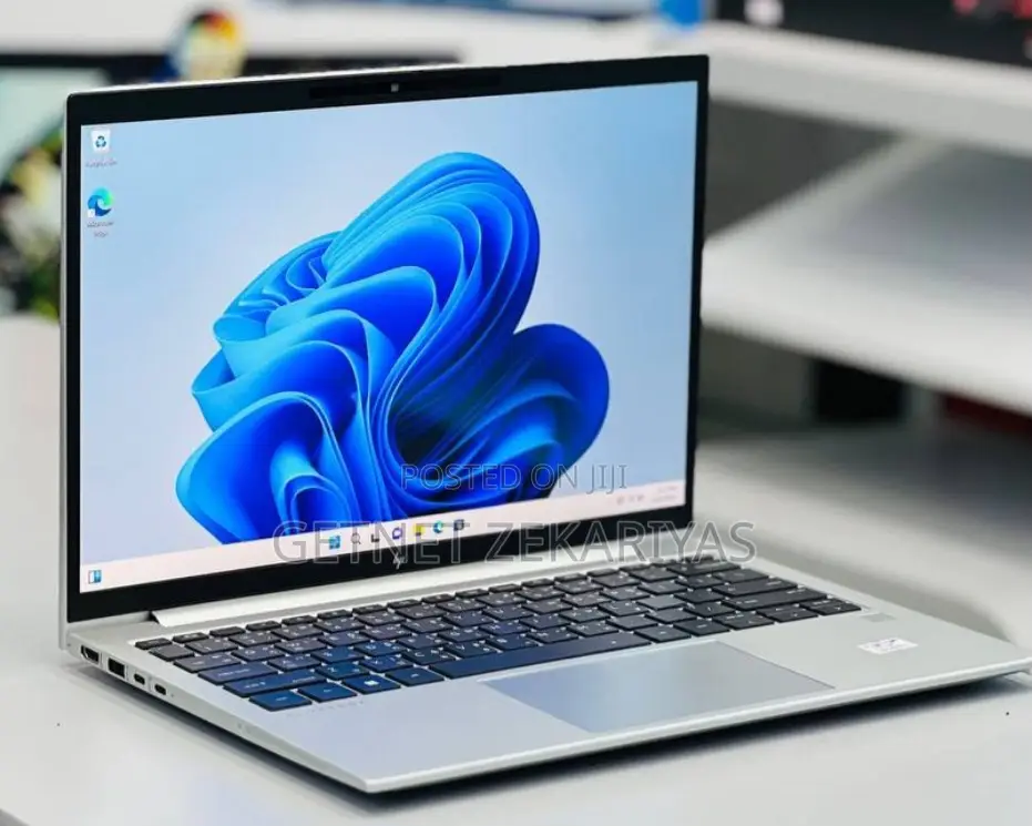 New Laptop HP EliteBook 840 G9 16GB AMD Ryzen 7 SSD 512GB