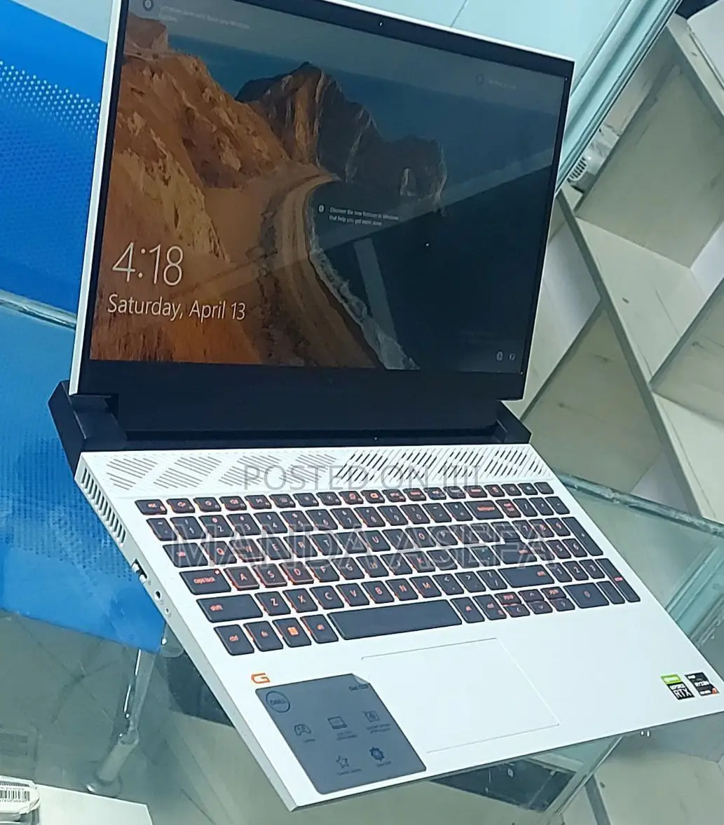 New Laptop Dell 16GB AMD Ryzen 7 SSD 512GB