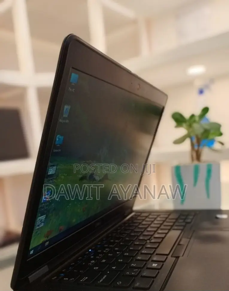 New Laptop Dell 8GB Intel Core I7 SSD 256GB