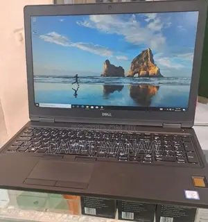 New Laptop Dell 8GB Intel Core I7 SSD 256GB