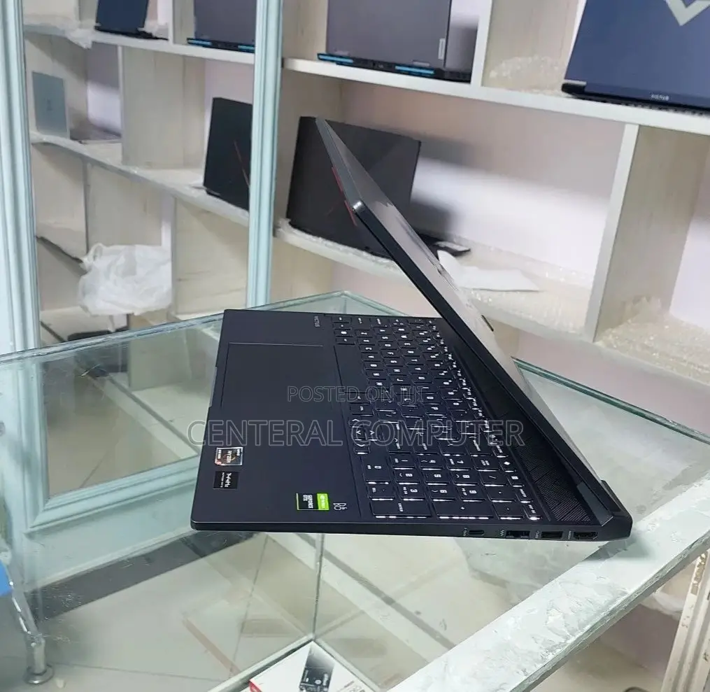 New Laptop HP Victus 15 16GB Intel Core I7 SSD 512GB