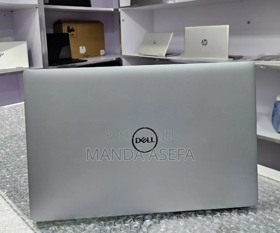 New Laptop Dell 16GB Intel Core I7 SSD 512GB