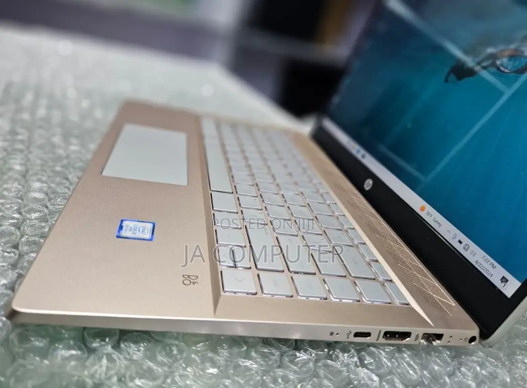 New Laptop HP Pavilion 15 8GB Intel Core I5 HDD+SSD 700GB