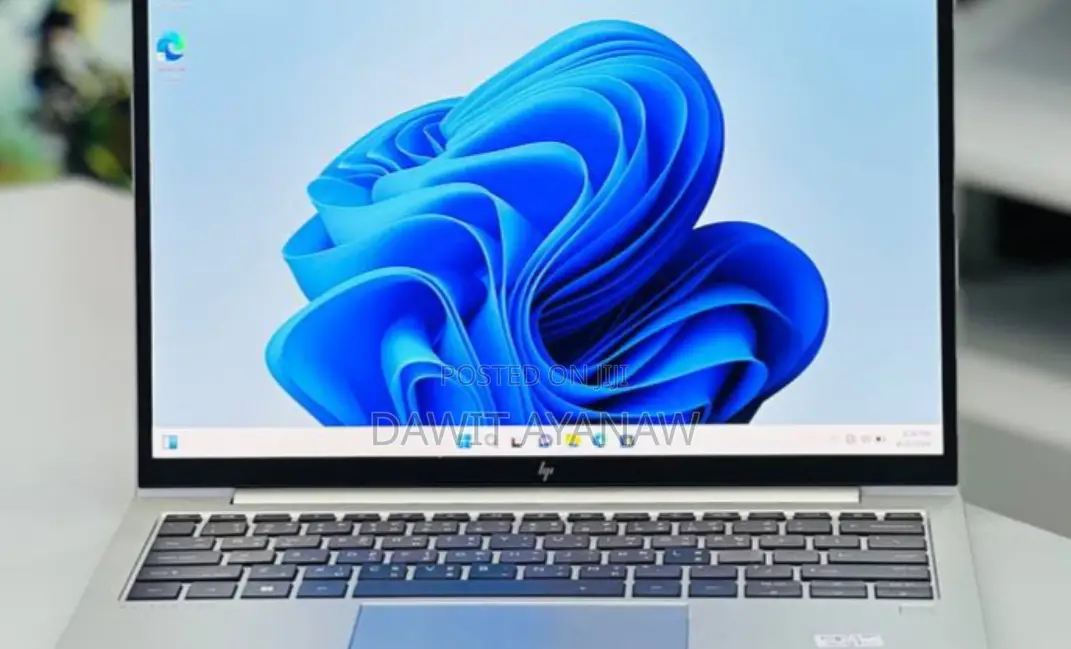 New Laptop HP 16GB AMD Ryzen 7 SSD 512GB