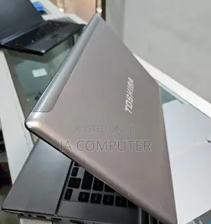 New Laptop Toshiba Satellite C850 4GB Intel Core I5 HDD 500GB