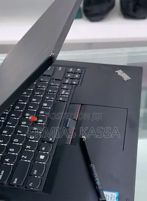 New Laptop Lenovo Yoga 330 16GB Intel Core I5 SSD 512GB