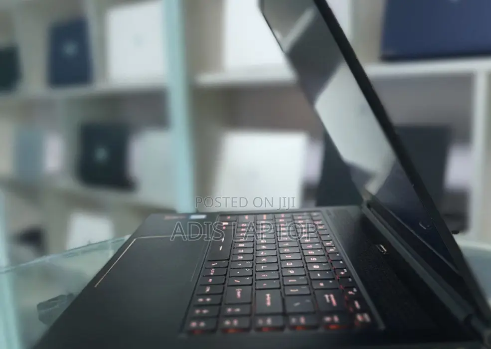 New Laptop MSI GS66 Stealth 10UG 16GB Intel Core I7 SSD 512GB