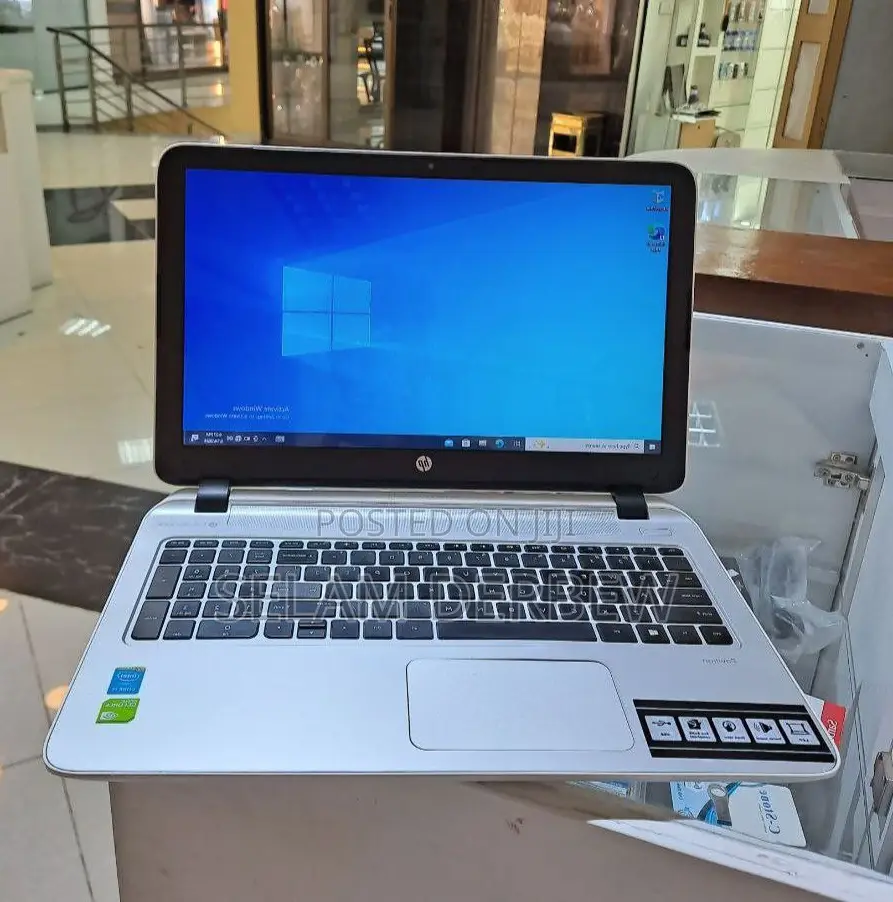 Laptop HP Pavilion 15 8GB Intel Core I5 HDD 1T