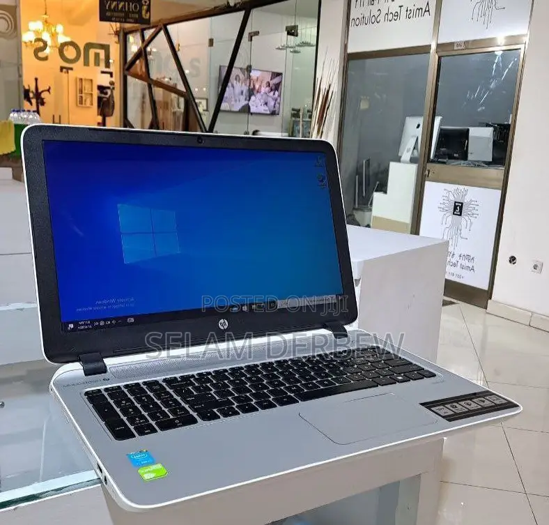 Laptop HP Pavilion 15 8GB Intel Core I5 HDD 1T