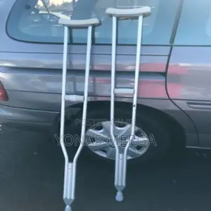Photo - ቀመተ_adjustable ክራንች৲Crutches%Crunche℥Crunches√√ክራንች¡Crutches