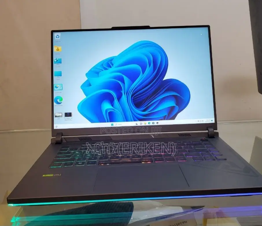 New Laptop Asus 16GB Intel Core I7 SSD 1T