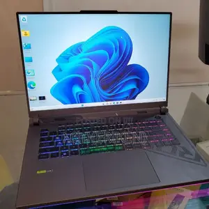New Laptop Asus 16GB Intel Core I7 SSD 1T
