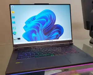 New Laptop Asus 16GB Intel Core I7 SSD 1T