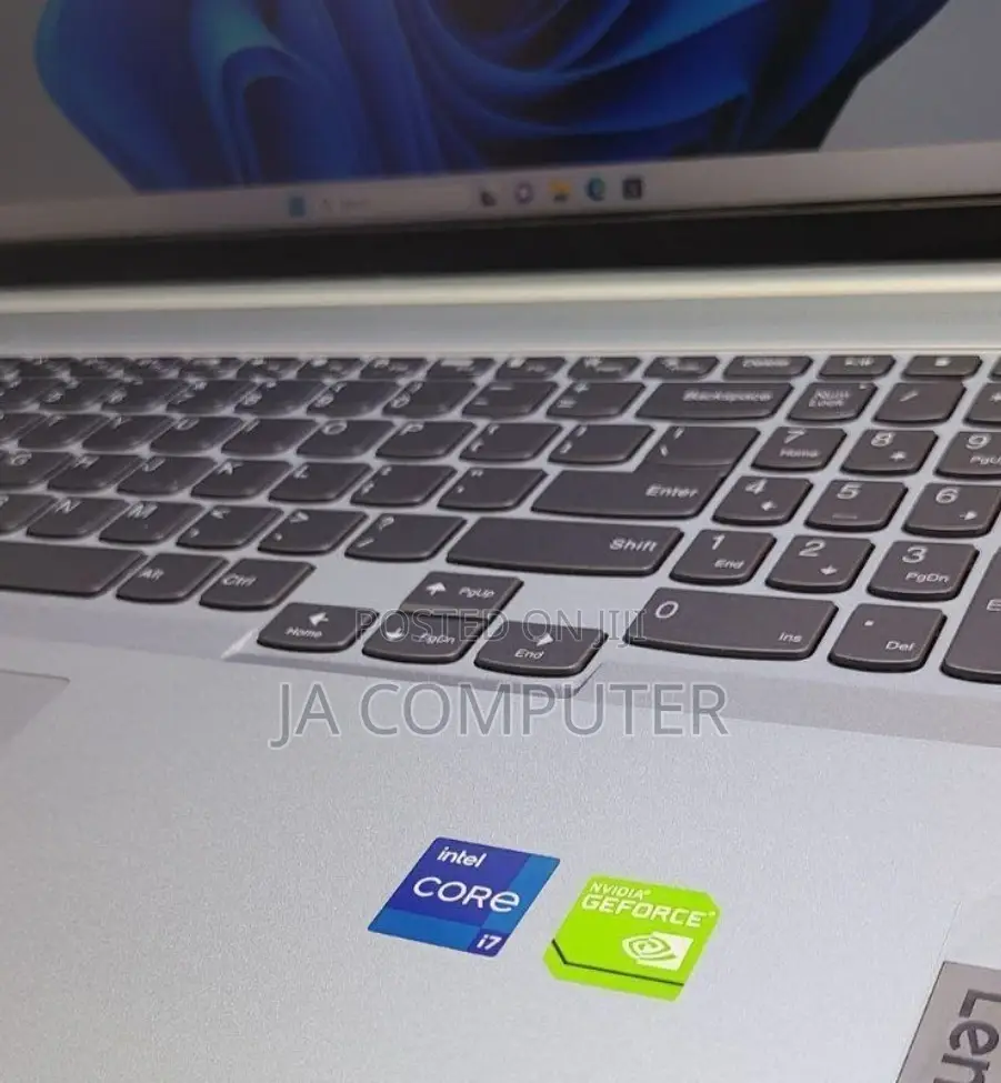 Laptop Lenovo Ideapad 3 16GB Intel Core I7 SSD 512GB