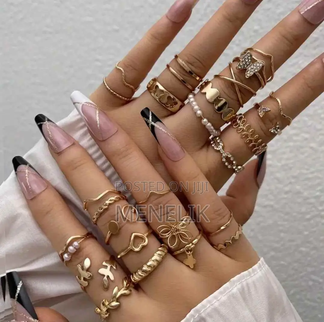 Trendy Rings