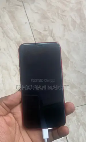Apple iPhone 11 128 GB Red