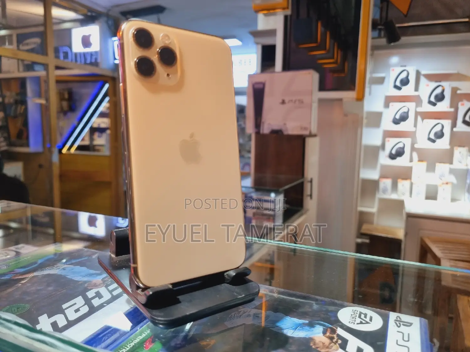 New Apple iPhone 11 Pro 256 GB Gold