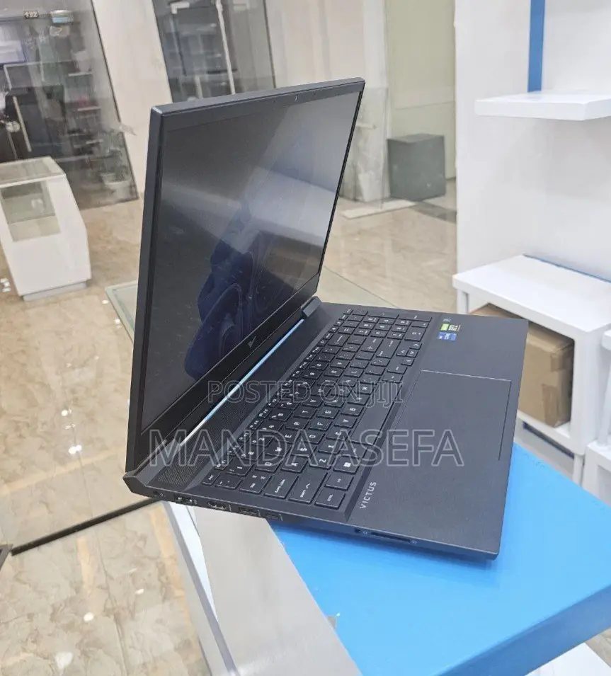New Laptop HP Victus 16 16GB Intel Core I7 SSD 512GB