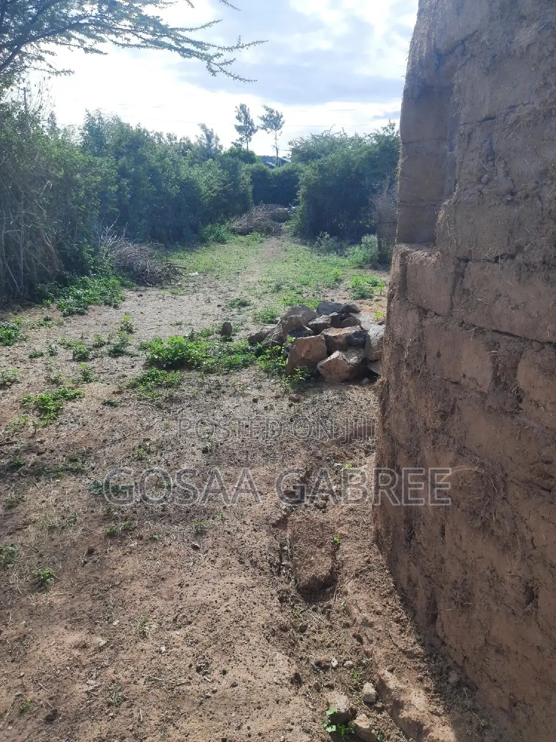 1bdrm House in Adama for sale