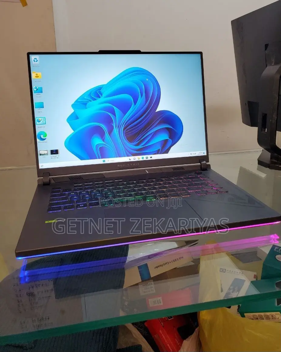 New Laptop Asus ROG Strix G16 G614 16GB Intel Core I7 SSD 1T