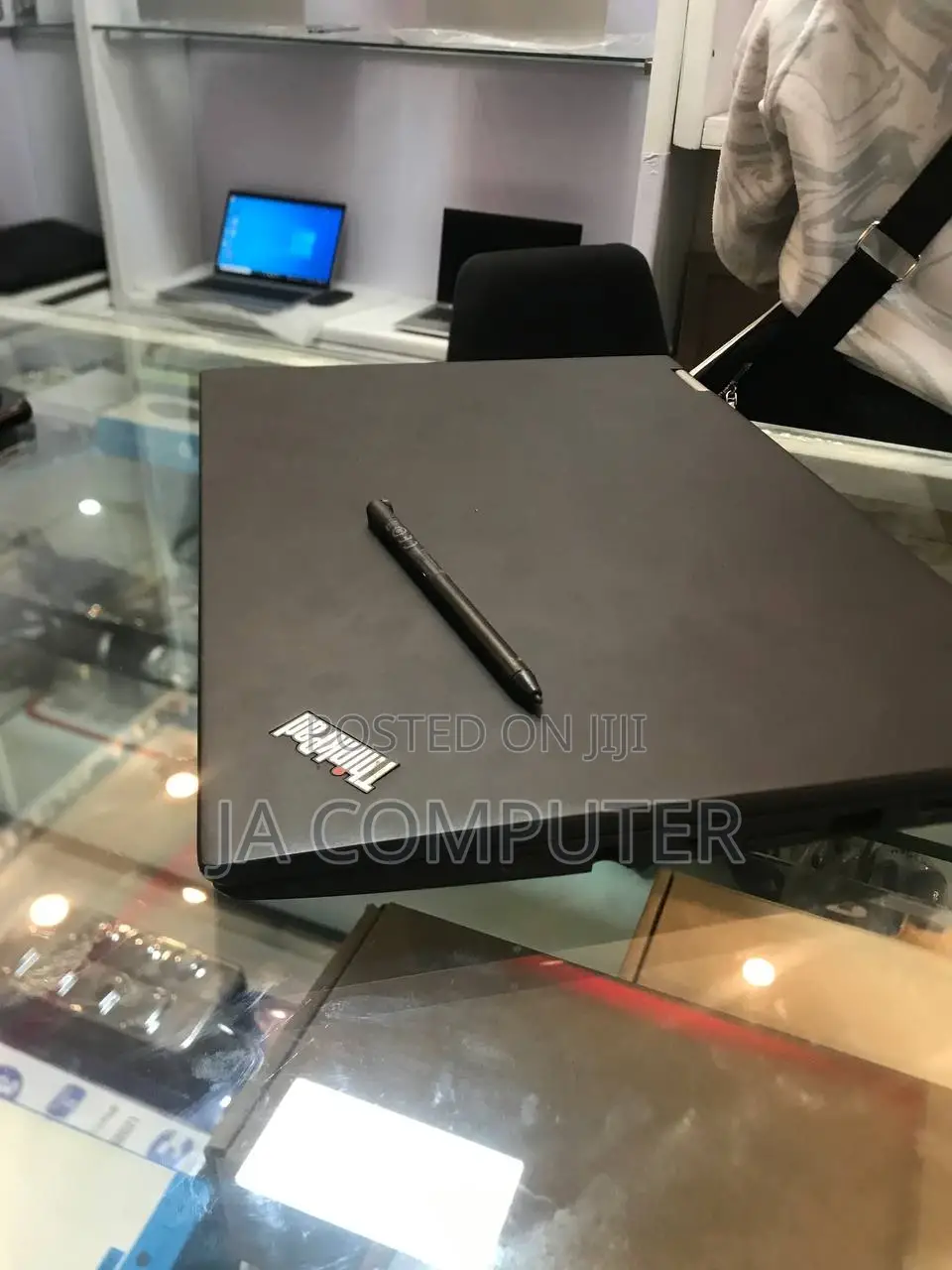 New Laptop Lenovo ThinkPad Yoga 370 8GB Intel Core I5 SSD 512GB