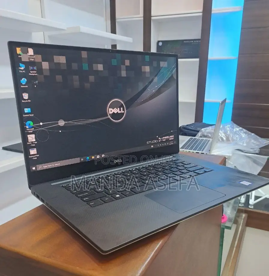 New Laptop Dell Precision 5540 16GB Intel Core I7 SSD 512GB