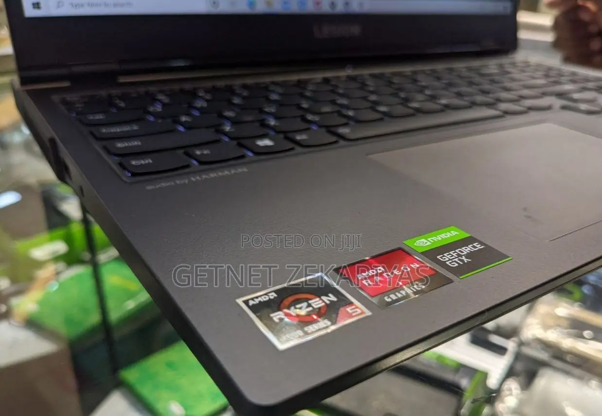 New Laptop Lenovo Legion 5 8GB AMD Ryzen 5 SSD 128GB