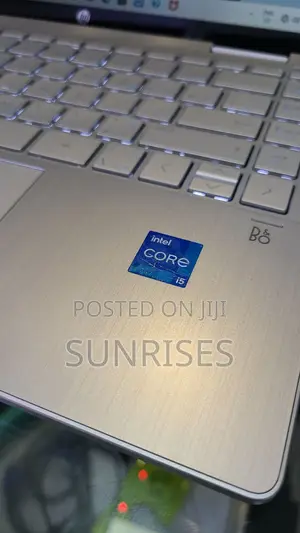 New Laptop HP X2 8GB Intel Core I5 SSD 512GB