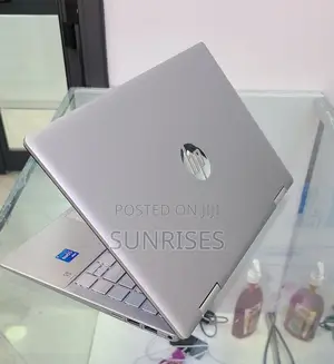 New Laptop HP X2 8GB Intel Core I5 SSD 512GB