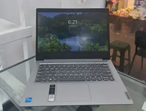 New Laptop Lenovo Ideapad 3 8GB Intel Core I3 SSD 256GB