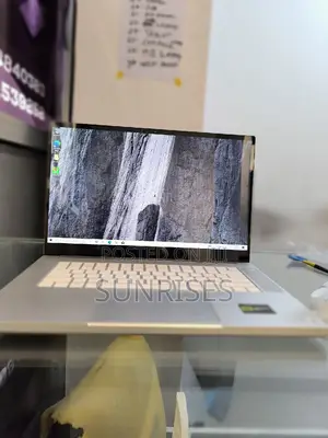 New Laptop Razer Blade Advanced 16GB Intel Core I7 SSD 1T