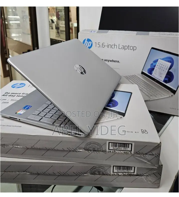 New Laptop HP Stream Notebook 8GB Intel Core I5 SSD 256GB