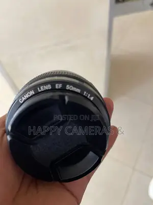 Photo - Canon 50mm 1.4