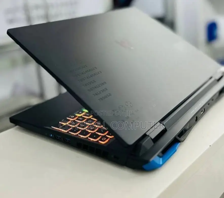 New Laptop Acer Predator Helios 16 16GB Intel Core I9 SSD 1T