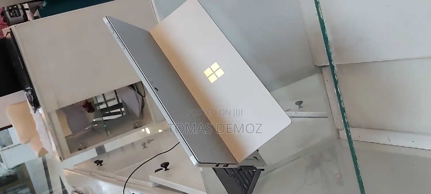 New Laptop Microsoft Surface Pro 4 8GB Intel Core I5 SSD 128GB