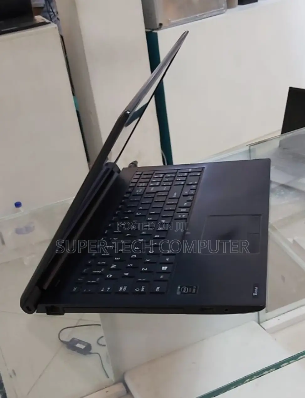 Laptop Toshiba Satellite C850 4GB Intel Core I3 HDD 500GB