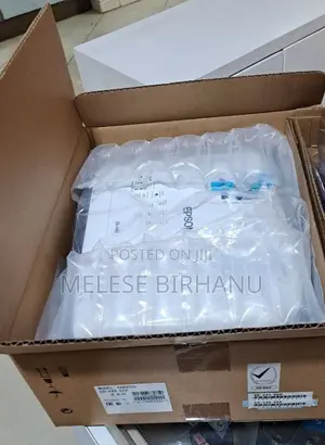 New Epson Projexctor X49 Projector